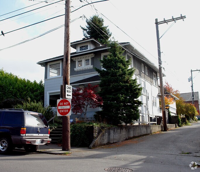 More Photos Of 11 W Mcgraw St, Seattle Office Residential For Sale