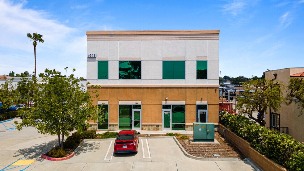 More Photos Of 1945 W 9th St, Upland Loft Creative Space For Sale