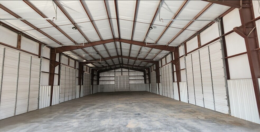 More Photos Of 6712 FM 715, Midland Warehouse For Lease