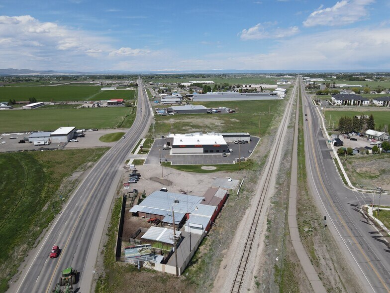 More Photos Of 870 N 2nd E, Rexburg General Retail For Lease