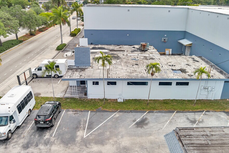 More Photos Of 6240-6244 Miramar Pky, Miramar Medical For Lease