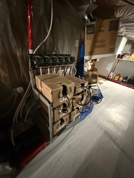 More Photos Of 108 E Bellevue St, Leslie Storefront For Sale