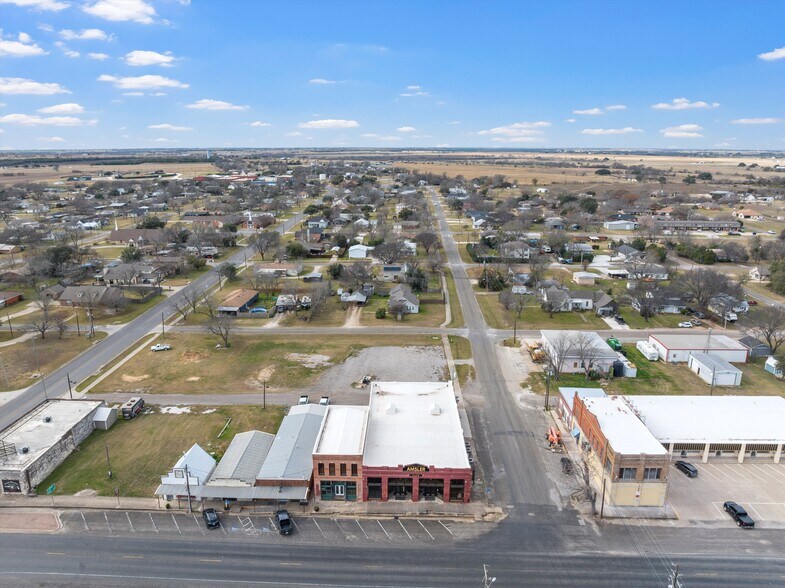 More Photos Of 6735 N Lone Star Pky, Crawford Storefront Retail Office For Sale