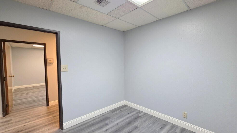 More Photos Of 647 E E St, Ontario Medical For Lease