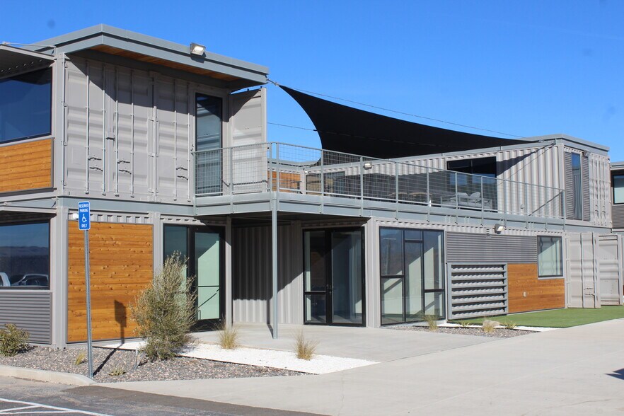 More Photos Of 965 S Tech Ridge Dr, St George Office For Lease