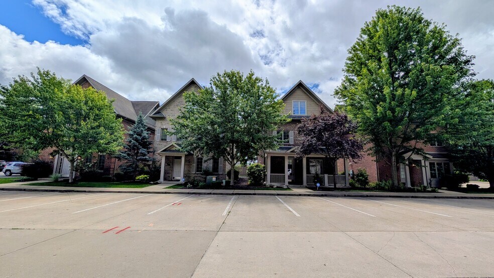 More Photos Of 18088-18140 Legacy Village Ct, South Bend Apartments For Sale