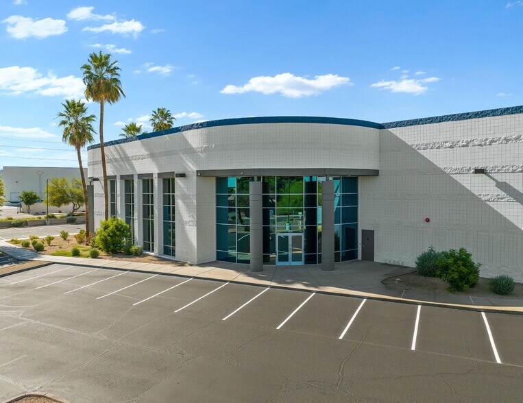 More Photos Of 9365 S McKemy St, Tempe Industrial For Sale