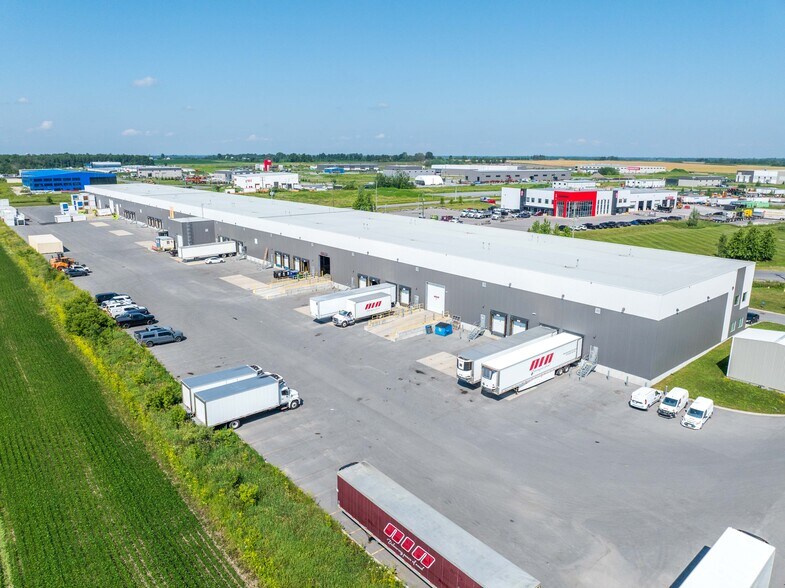 More Photos Of 379B Corduroy Rd, Ottawa Warehouse For Lease