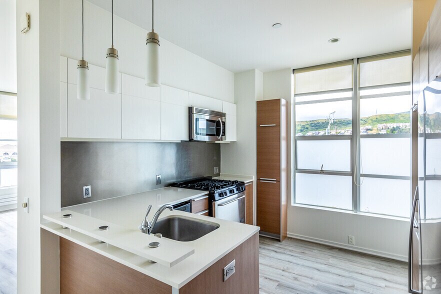 More Photos Of 2665 Geneva Ave, Daly City Apartments For Lease