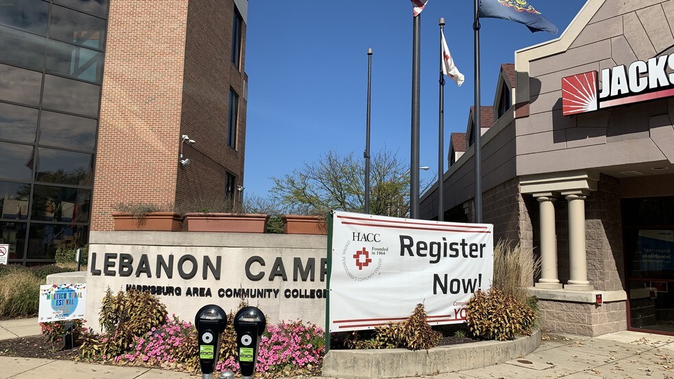 More Photos Of 701 Cumberland St, Lebanon Storefront For Lease