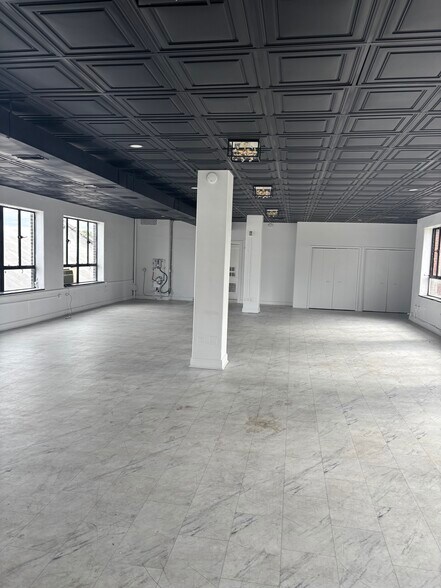 More Photos Of 3901 Christopher St, Hamtramck Manufacturing For Lease