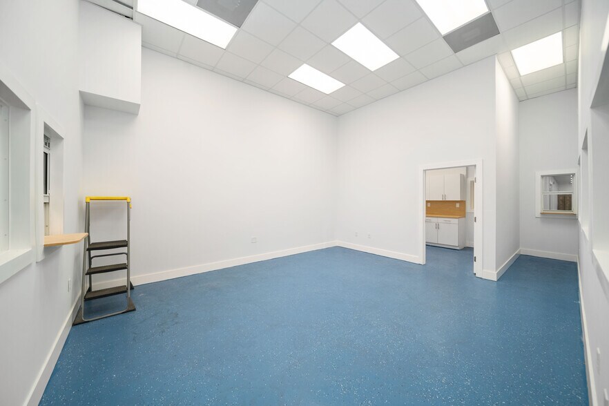 More Photos Of 6187 NW 167th St, Miami Lakes Office For Sale