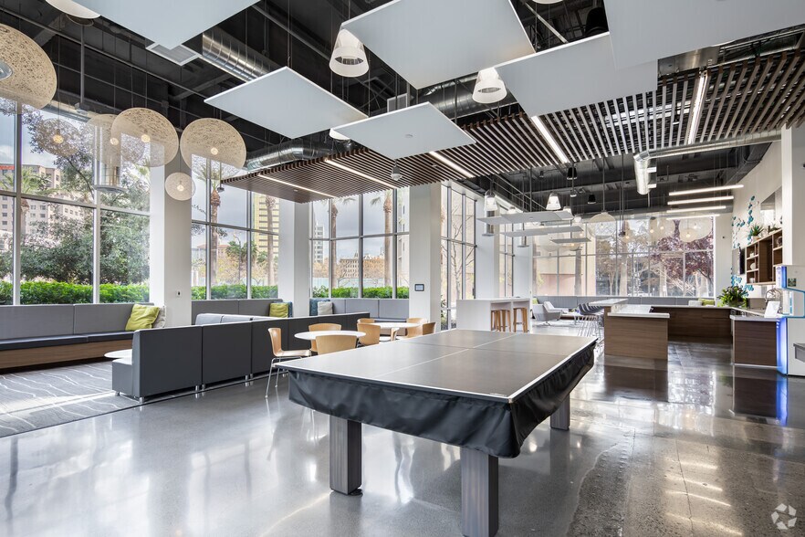 More Photos Of 1 Almaden Blvd, San Jose Unknown For Lease