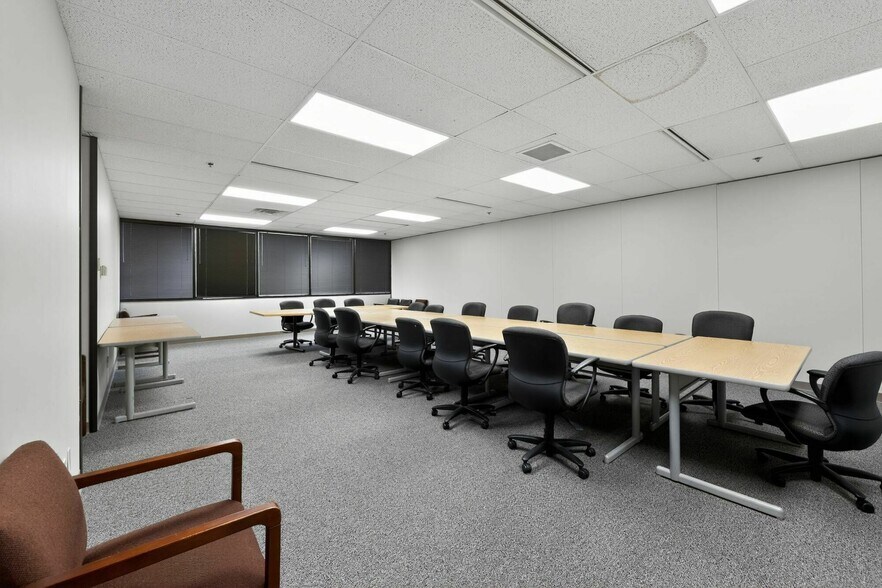 More Photos Of 400 TechneCenter Dr, Milford Office For Sale