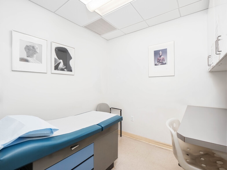 More Photos Of 35 E 85th St, New York Apartments For Sale