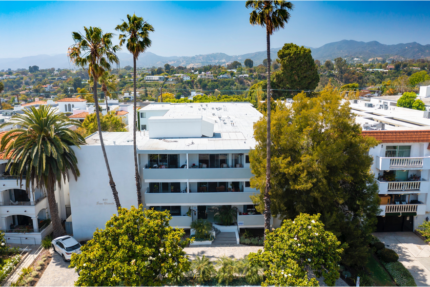 Primary Photo Of 537 San Vicente Blvd, Santa Monica Apartments For Sale