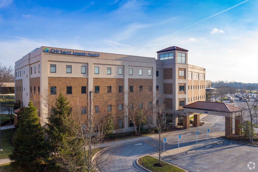 More Photos Of 160 N Eagle Creek Dr, Lexington Medical For Lease