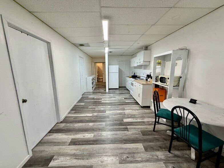More Photos Of 435 S Atlantic St, Dillon General Retail For Sale