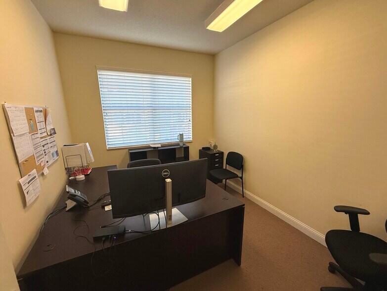 More Photos Of 4881 NW Palm Coast Pky, Palm Coast Office For Lease