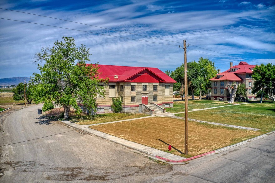 More Photos Of 1 Paddock Ave, Weiser Office For Sale