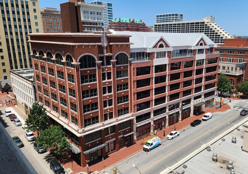 More Photos Of 500 Commerce St, Fort Worth Office For Sale