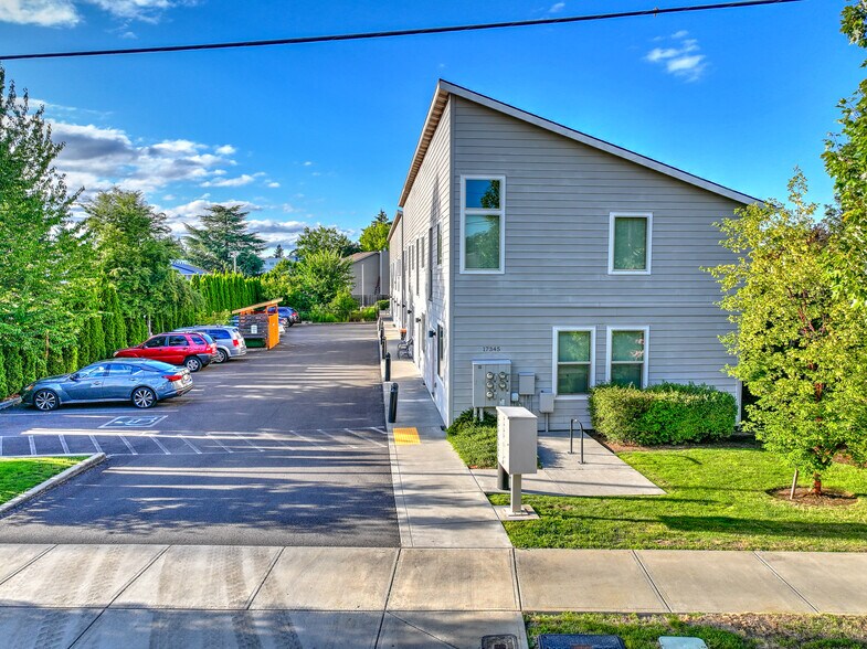 More Photos Of 17345 SW Blanton St, Beaverton Apartments For Sale