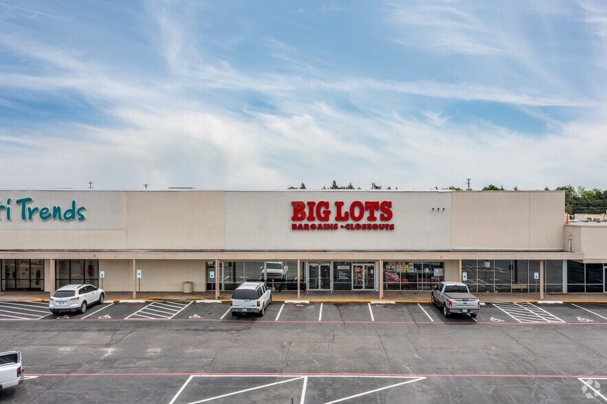 More Photos Of 100-200 N Air Depot Blvd, Oklahoma City Unknown For Lease