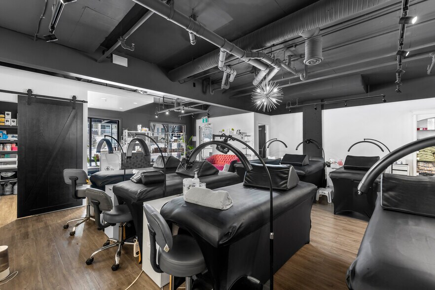 More Photos Of 50 St Thomas St, St. Albert Apartments For Sale