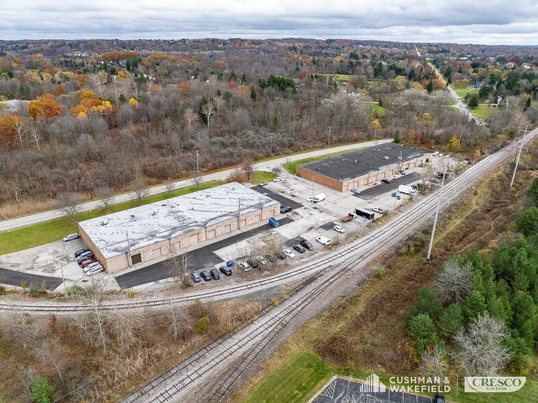 More Photos Of 27000 Richmond Rd, Solon Unknown For Lease