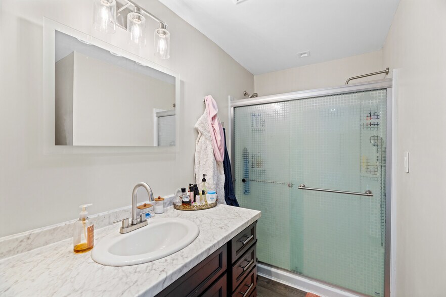 More Photos Of 217 W 28th St, Buena Vista Apartments For Sale
