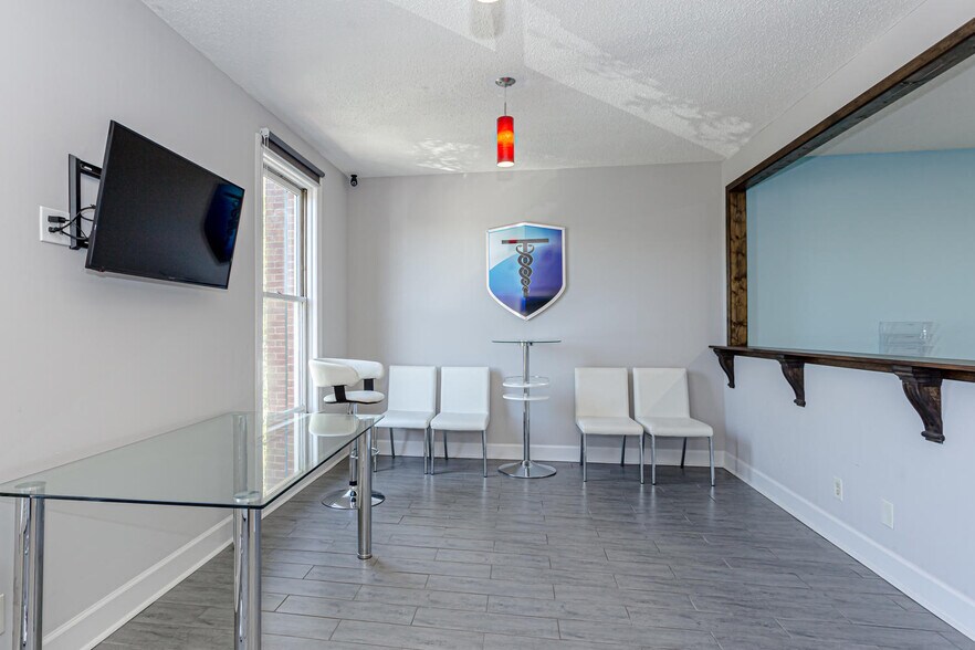 More Photos Of 3015-3025 Piedmont Rd NE, Atlanta Office For Sale