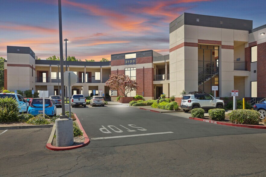 More Photos Of 3133 W March Ln, Stockton Medical For Lease