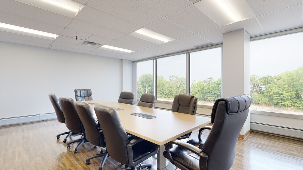 More Photos Of 26300 Euclid Ave, Cleveland Office For Lease