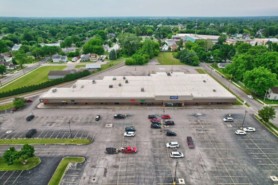 More Photos Of 900-1000 Lafayette Ave, Bay City Unknown For Lease