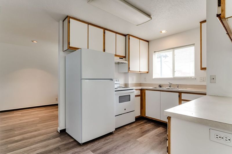 More Photos Of 249 S 41st St, Springfield Apartments For Sale