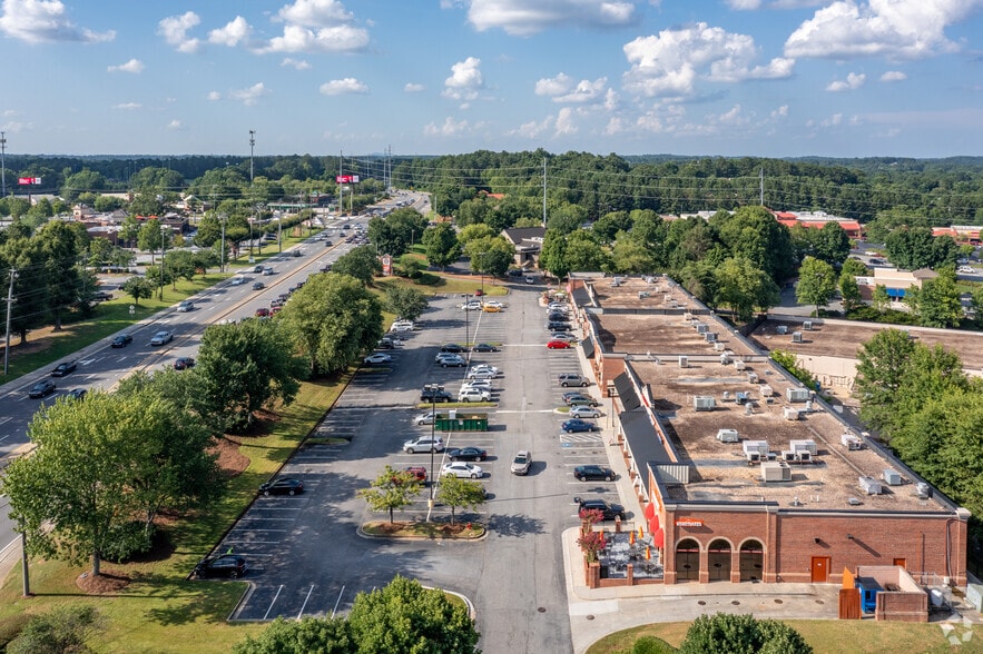 More Photos Of 9775 Medlock Bridge Rd, Duluth General Retail For Lease