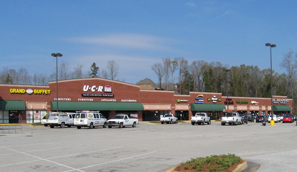 More Photos Of 3543-3599 Highway 14, Millbrook General Retail For Lease