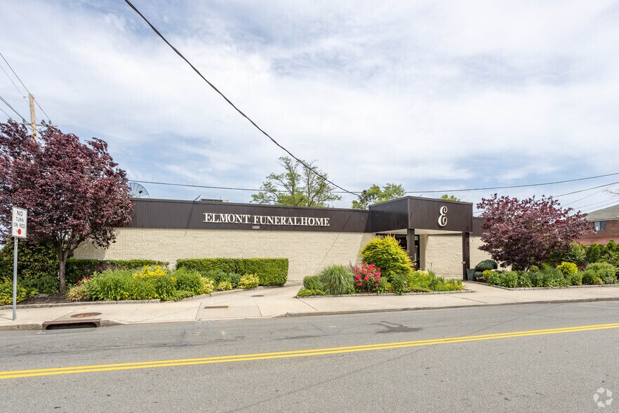 More Photos Of 1529 Hempstead Tpke, Elmont General Retail For Sale