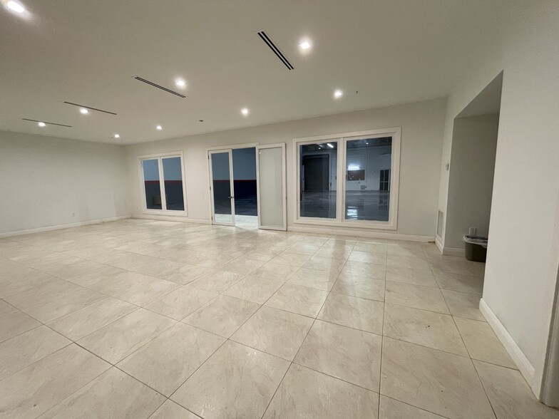 More Photos Of 3004 NW 79th Ave, Doral Warehouse For Lease