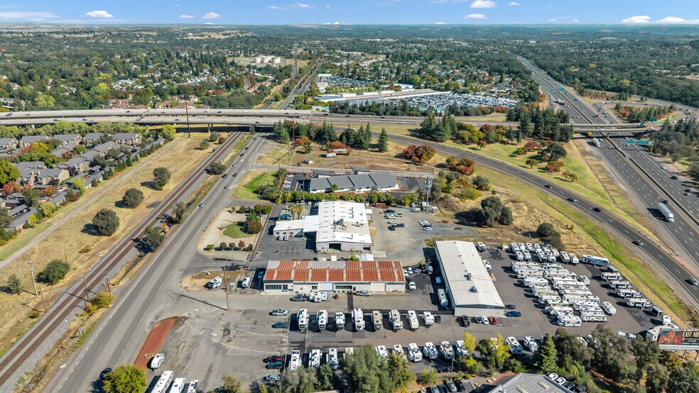 More Photos Of 2020 Taylor Rd, Roseville Industrial For Lease