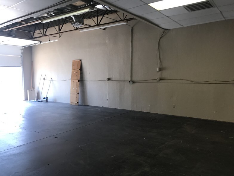 More Photos Of 8100-8200 N Classen Blvd, Oklahoma City Unknown For Lease