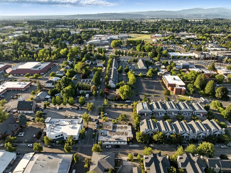 More Photos Of 400 NE Roberts Ave, Gresham Medical For Sale