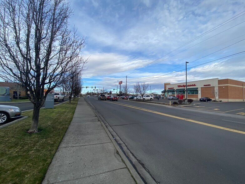 More Photos Of 1600-1648 Plaza Way, Walla Walla Unknown For Lease