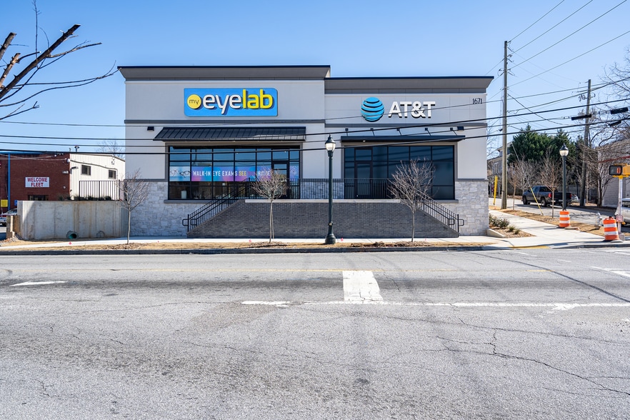More Photos Of 1671 Howell Mill Rd NW, Atlanta Freestanding For Lease