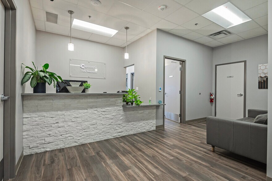 More Photos Of 320 W River Park Dr, Provo Medical For Sale