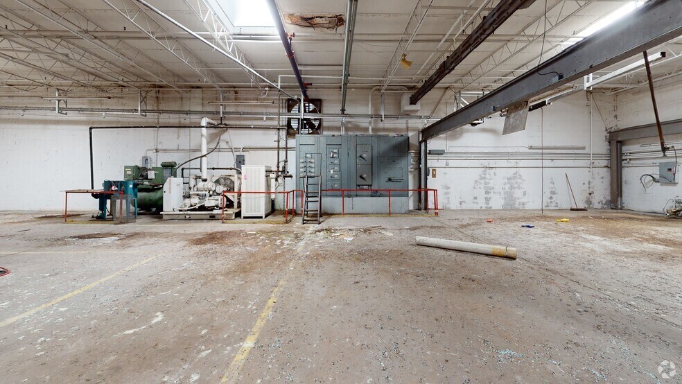 More Photos Of 630 George St, Marshfield Warehouse For Sale