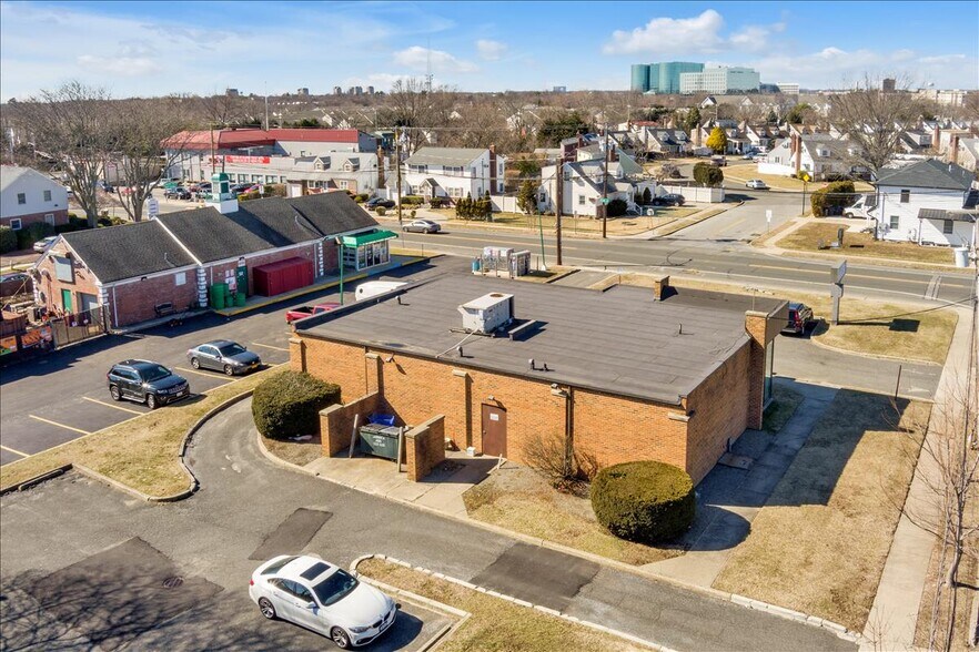 More Photos Of 1620 Front St, East Meadow Medical For Sale