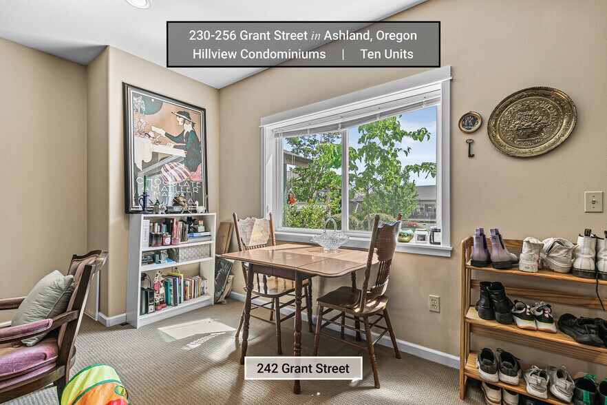 More Photos Of 230 Grant St, Ashland Multifamily For Sale