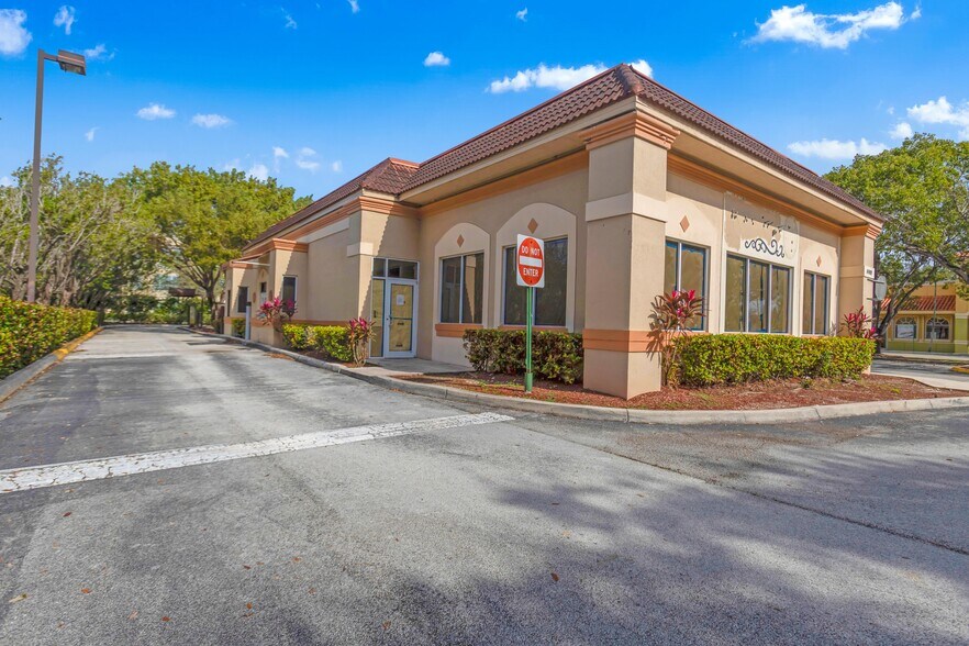 More Photos Of 14900 SW 31st St, Miramar Fast Food For Sale