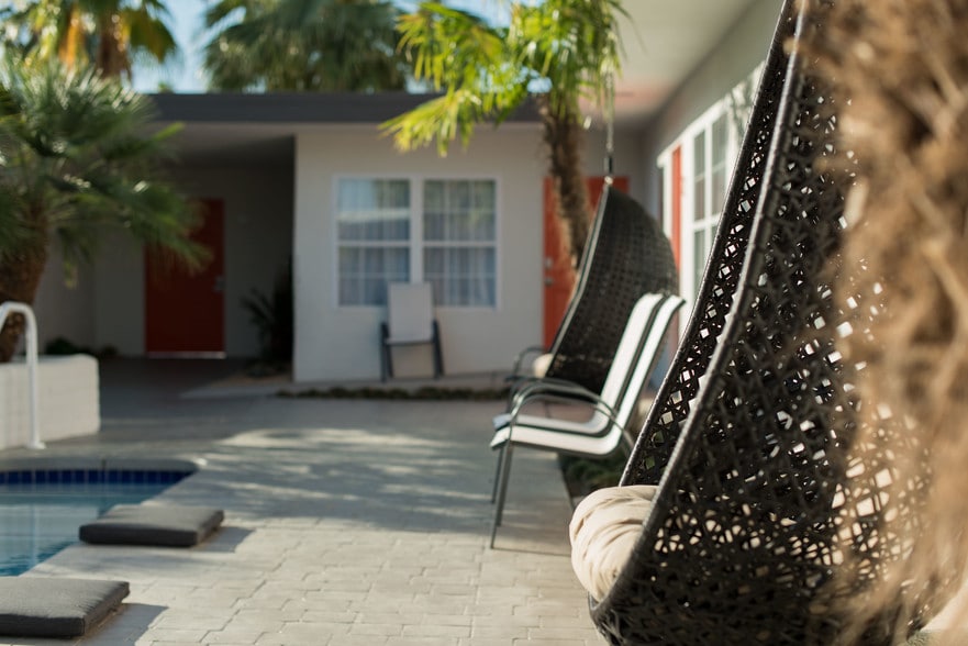 More Photos Of 111 S Via Las Palmas, Palm Springs Hotel For Sale